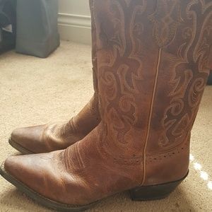 Justin boots. (Women)
